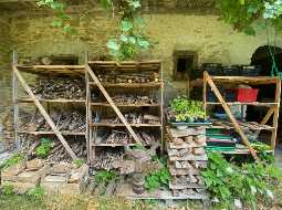 Superb 17th century Bearnaise farm in the heart of the Jurancon wine region just 20 minutes from Pau